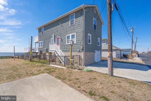 98 DELAWARE AVE, Fortescue, NJ 08321
