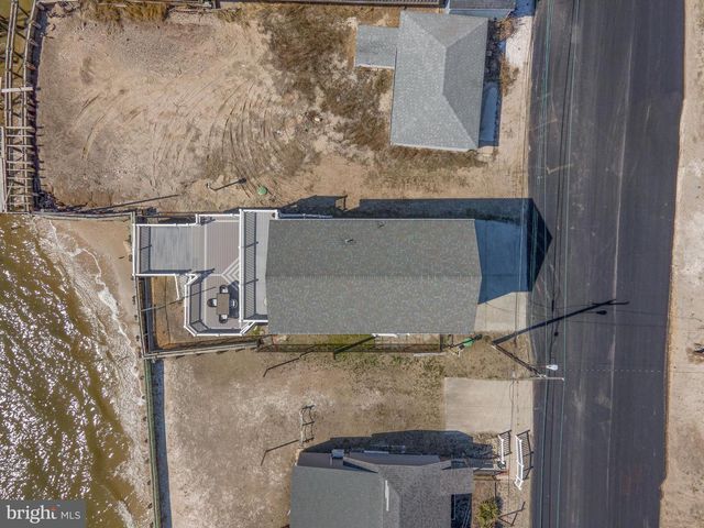 98 DELAWARE AVE, Fortescue, NJ 08321