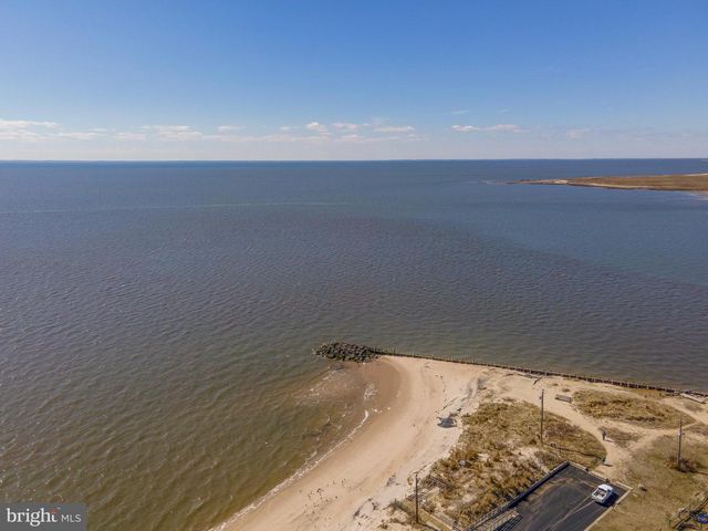 98 DELAWARE AVE, Fortescue, NJ 08321