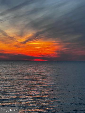 98 DELAWARE AVE, Fortescue, NJ 08321