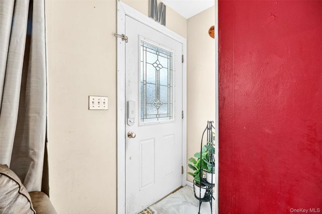 35 Maple Lane, Monroe, NY 10950