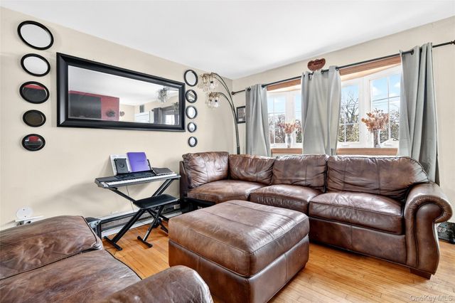 35 Maple Lane, Monroe, NY 10950