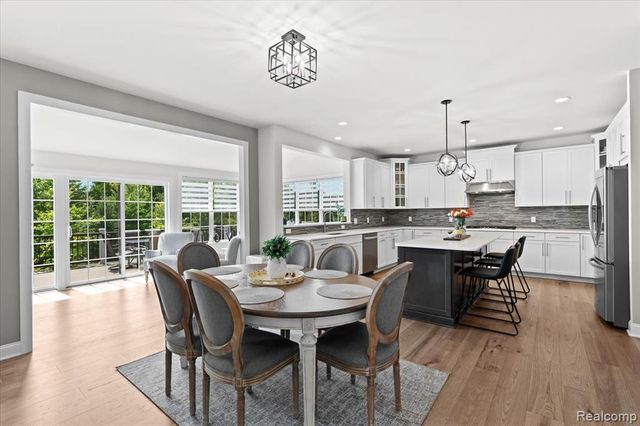 47695 Wales Court, Novi, MI 48167