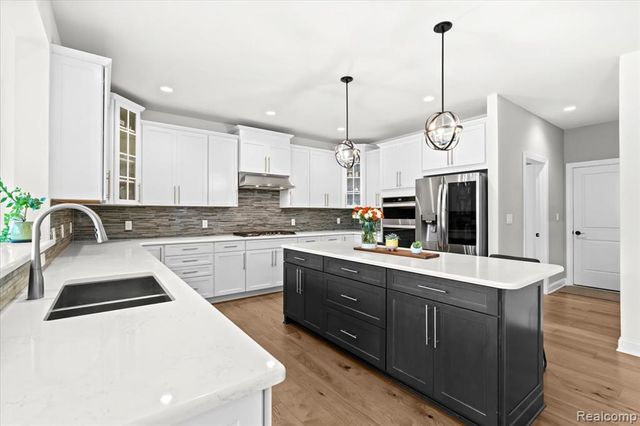 47695 Wales Court, Novi, MI 48167