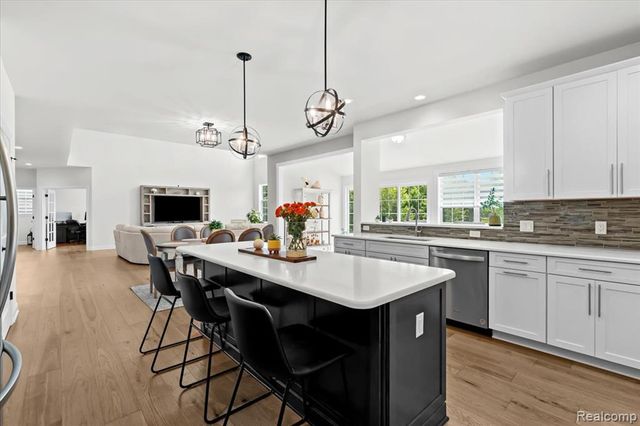 47695 Wales Court, Novi, MI 48167