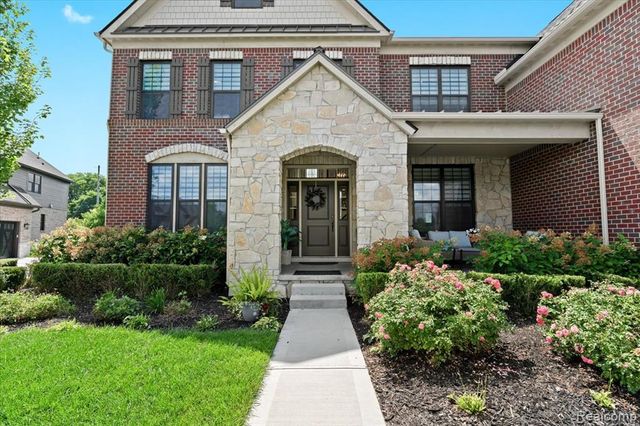 47695 Wales Court, Novi, MI 48167