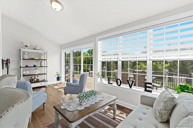 47695 Wales Court, Novi, MI 48167