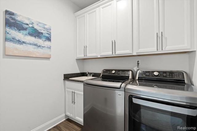 47695 Wales Court, Novi, MI 48167