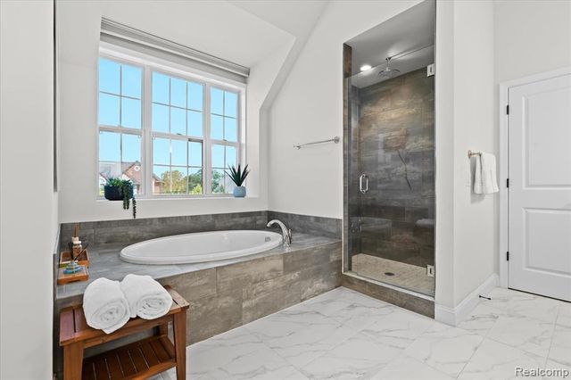 47695 Wales Court, Novi, MI 48167