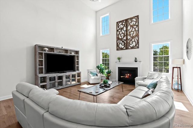 47695 Wales Court, Novi, MI 48167