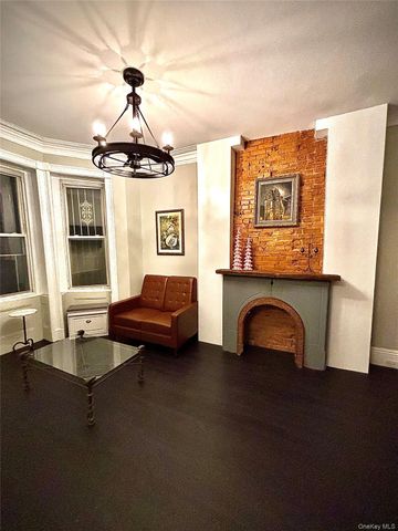 282 163rd Street E, Bronx, NY 10451