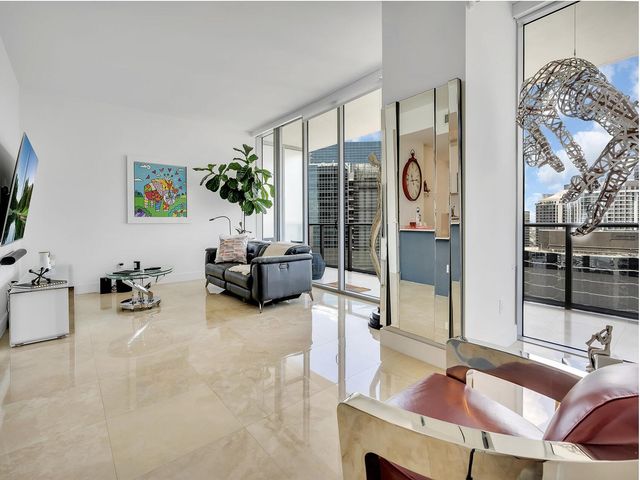 1300 Brickell Bay Drive 3900, Miami, FL 33131