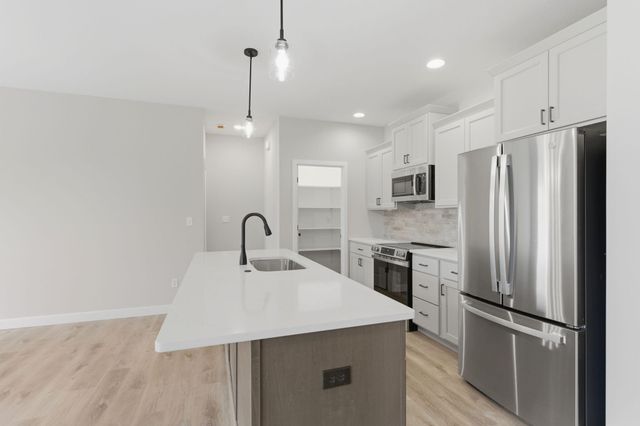 15255 AMENDMENT RD, Ashland, MO 65010