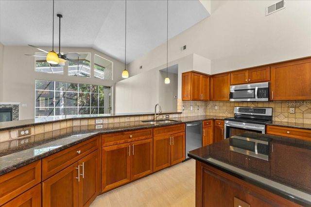 4761 STONEBRIAR DRIVE, Oldsmar, FL 34677