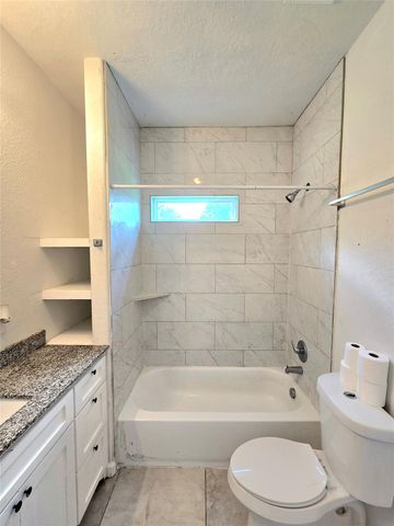 8512 Us Highway 59 S, Goodrich, TX 77335