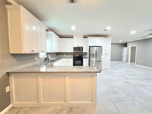 8512 Us Highway 59 S, Goodrich, TX 77335