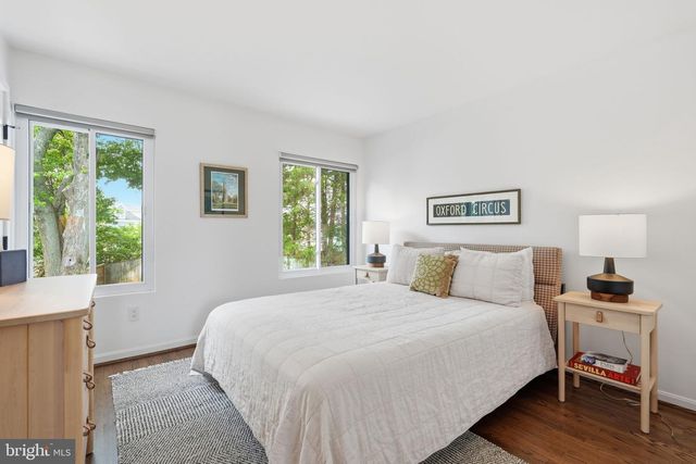 8 CONSTITUTION SQ, Annapolis, MD 21401