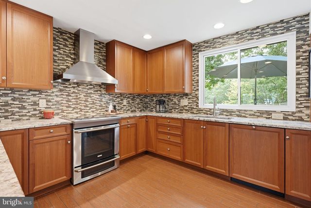 8 CONSTITUTION SQ, Annapolis, MD 21401