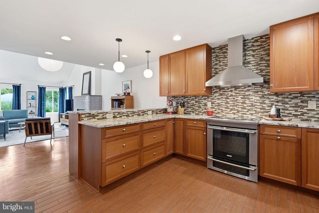 8 CONSTITUTION SQ, Annapolis, MD 21401