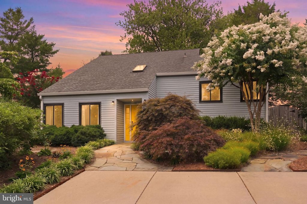 8 CONSTITUTION SQ, Annapolis, MD 21401