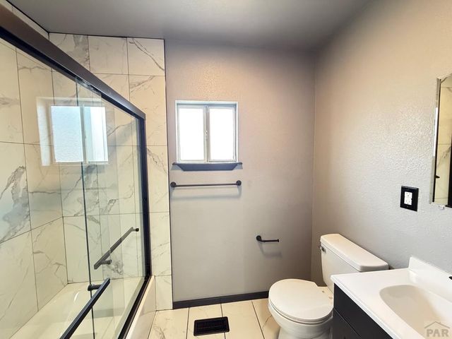 1325 Queens Ave, Pueblo, CO 81001