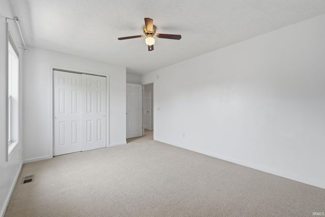 12819 Loch Dhu Lane, Fort Wayne, IN 46814