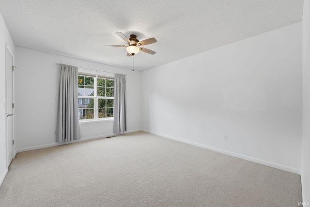 12819 Loch Dhu Lane, Fort Wayne, IN 46814