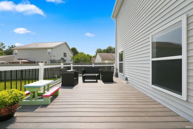 12819 Loch Dhu Lane, Fort Wayne, IN 46814