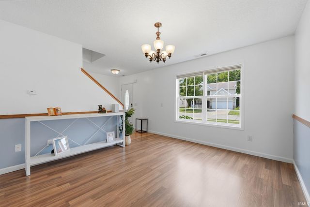 12819 Loch Dhu Lane, Fort Wayne, IN 46814