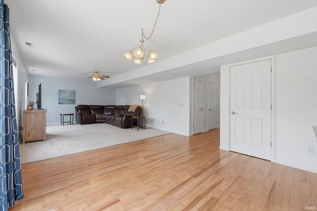 12819 Loch Dhu Lane, Fort Wayne, IN 46814