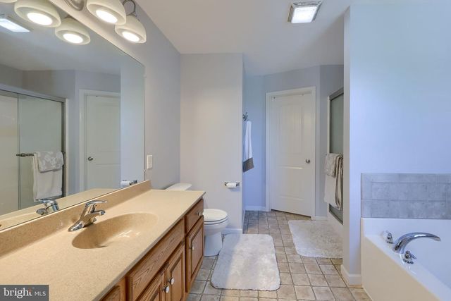 9 REBECCA DR, Denver, PA 17517