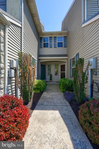 9 REBECCA DR, Denver, PA 17517