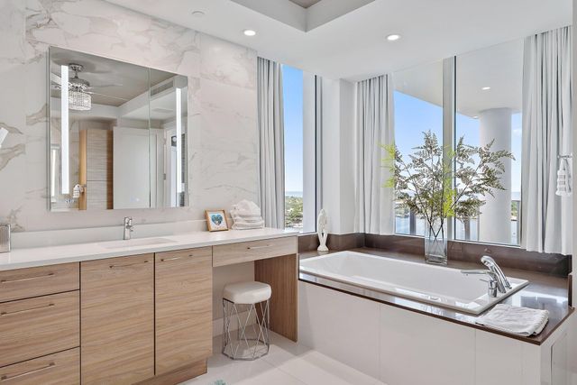 1 Water Club Way 2003, North Palm Beach, FL 33408