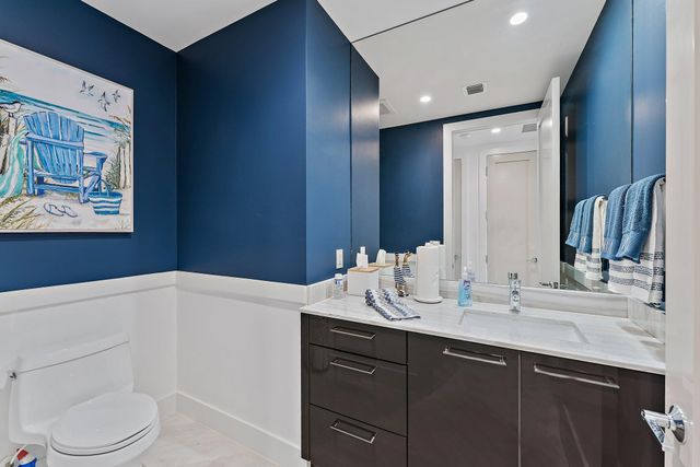 1 Water Club Way 2003, North Palm Beach, FL 33408