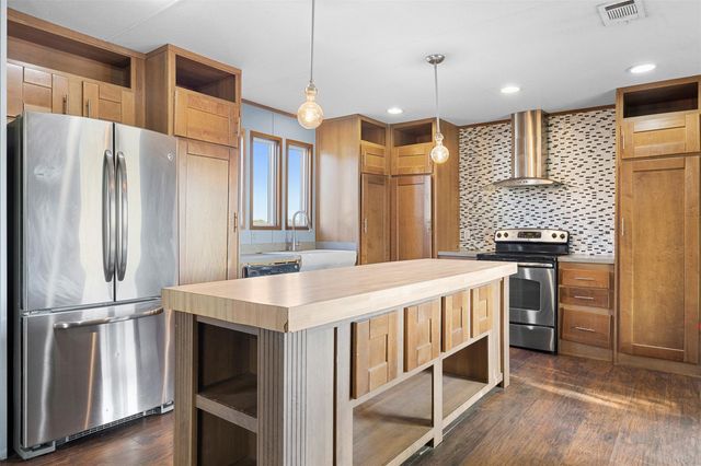 2361 Smetana Road, Bryan, TX 77807