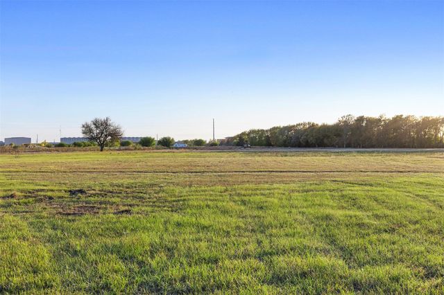 2361 Smetana Road, Bryan, TX 77807