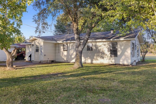 2361 Smetana Road, Bryan, TX 77807