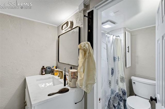 1125 Manitou Avenue, Manitou Springs, CO 80829