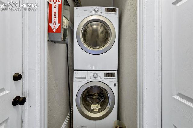 1125 Manitou Avenue, Manitou Springs, CO 80829