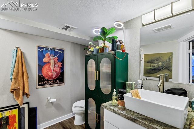 1125 Manitou Avenue, Manitou Springs, CO 80829