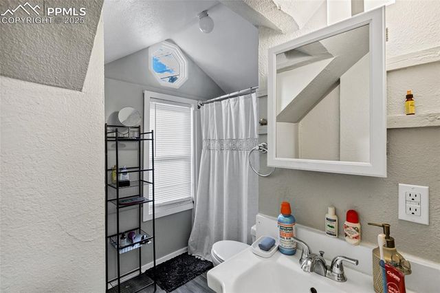 1125 Manitou Avenue, Manitou Springs, CO 80829