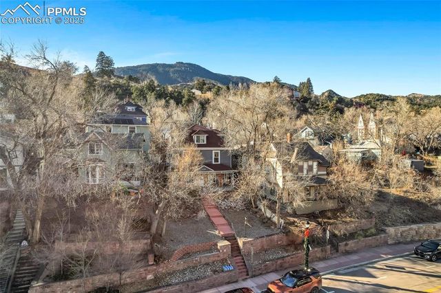 1125 Manitou Avenue, Manitou Springs, CO 80829