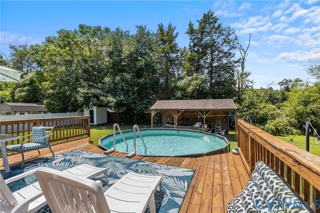 4611 Dunkirk Dr, Chester, VA 23831