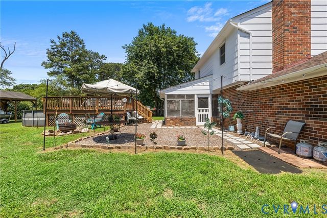 4611 Dunkirk Dr, Chester, VA 23831