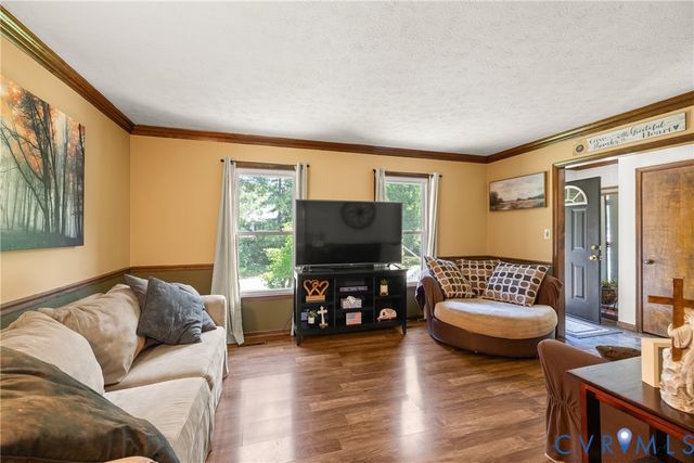 4611 Dunkirk Dr, Chester, VA 23831