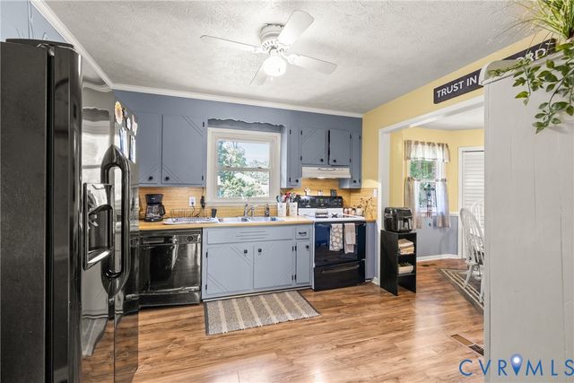 4611 Dunkirk Dr, Chester, VA 23831