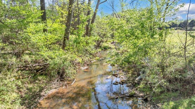 2728 Lipscomb RD, Moneta, VA 24121