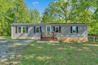2728 Lipscomb RD, Moneta, VA 24121