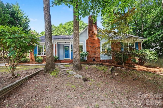 8207 White Horse Lane, Charlotte, NC 28270