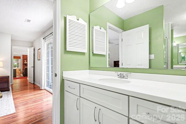8207 White Horse Lane, Charlotte, NC 28270